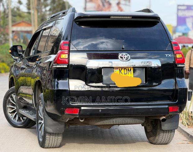 Toyota Land Cruiser Prado 2018 Black