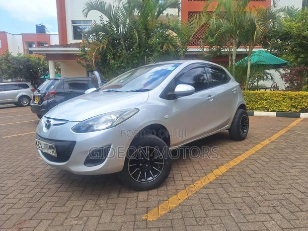 Mazda Demio 2012 Silver
