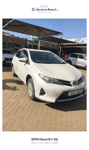Toyota Auris 2013 White for sale