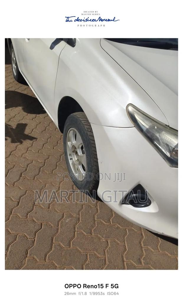 Toyota Auris 2013 White