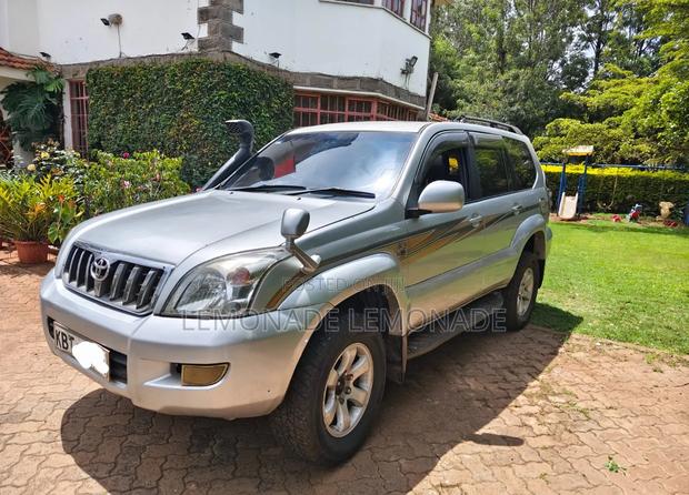Toyota Land Cruiser Prado 3.0 D-4D 5dr 2006 Silver