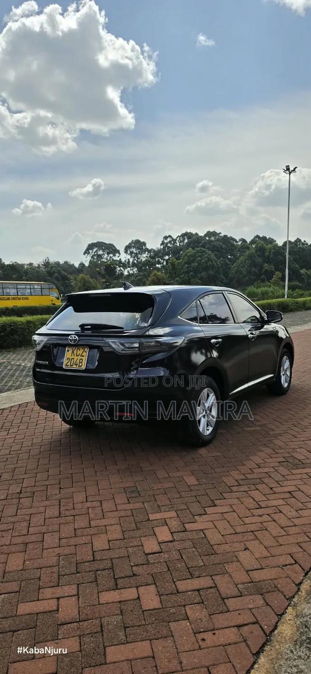 Toyota Harrier 2014