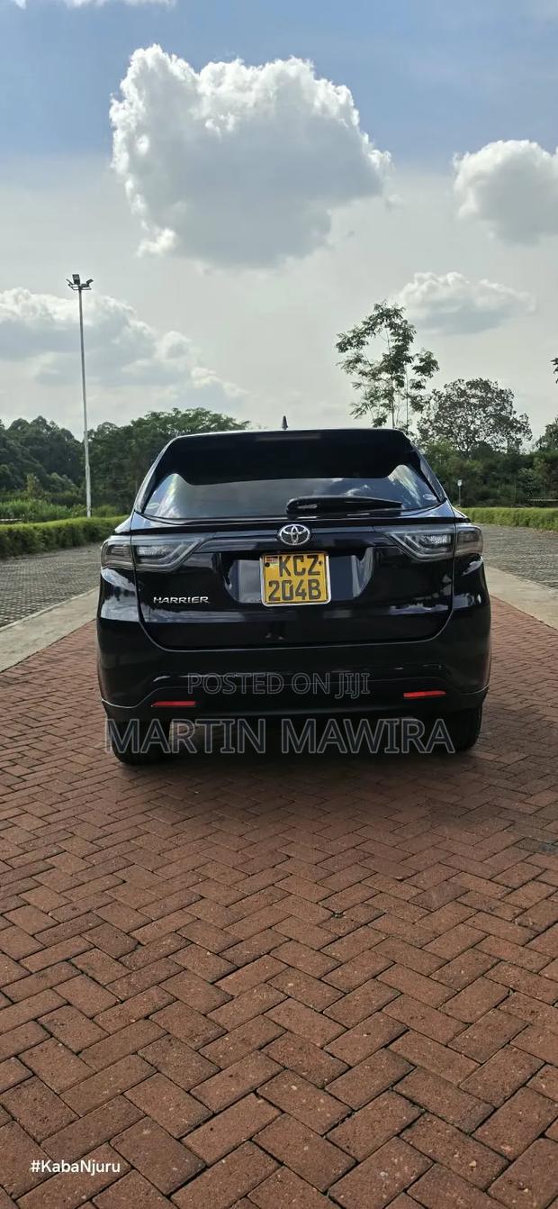 Toyota Harrier 2014