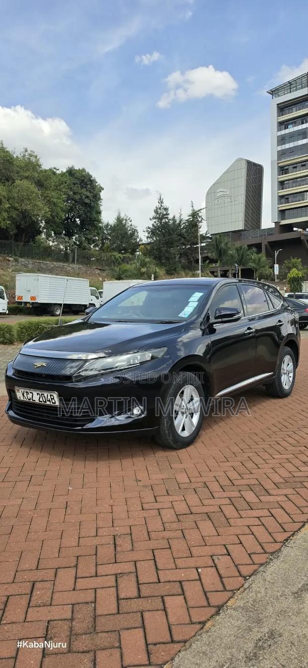 Toyota Harrier 2014