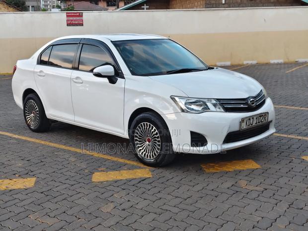 Toyota Axio 1.5 G 2WD 2015 Pearl