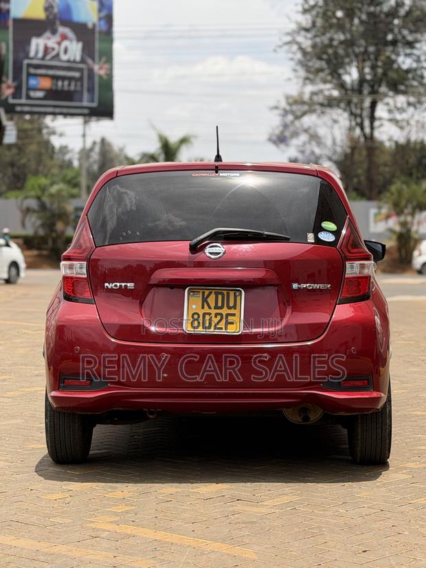 Nissan Note 2013 Red