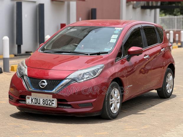 Nissan Note 2013 Red