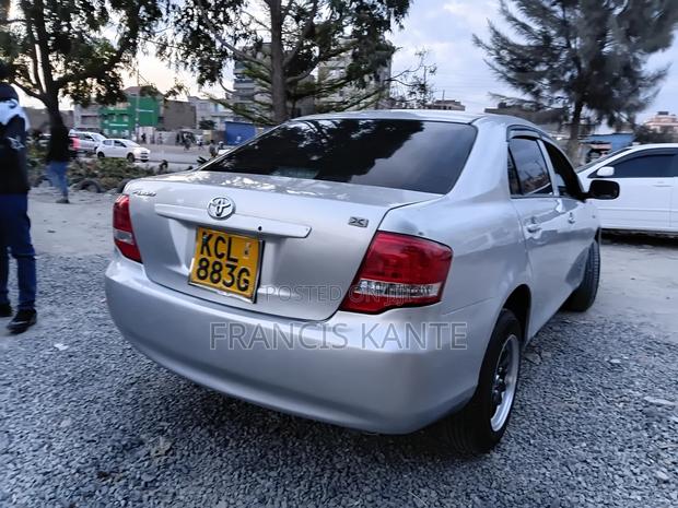 Toyota Axio 2011 Silver