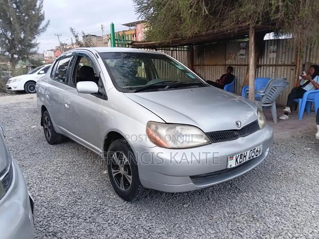 Toyota Platz 2005 Silver