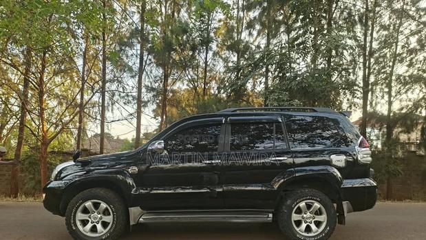 Toyota Land Cruiser Prado 2005 Black