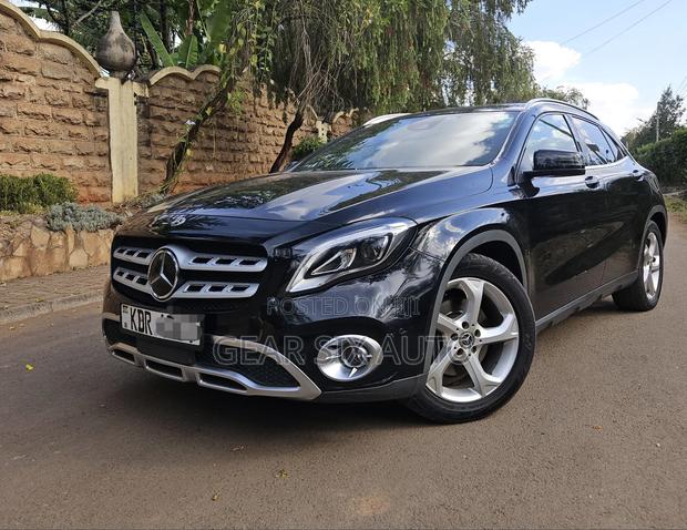 Mercedes-Benz GLA 250 2017 Black
