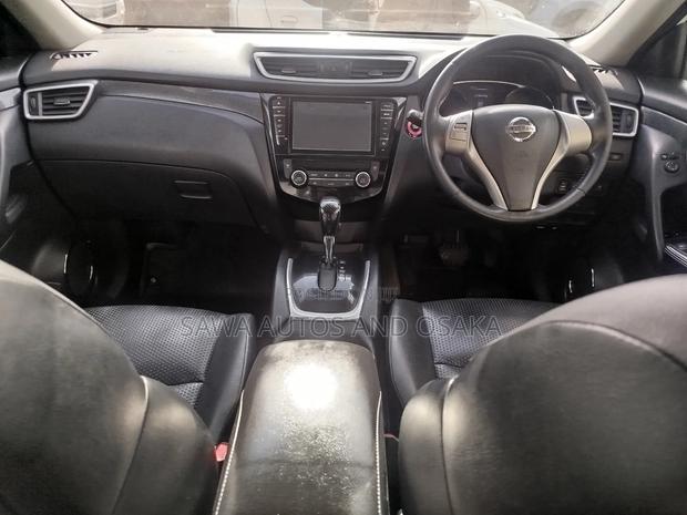 Nissan X-Trail 2017 White