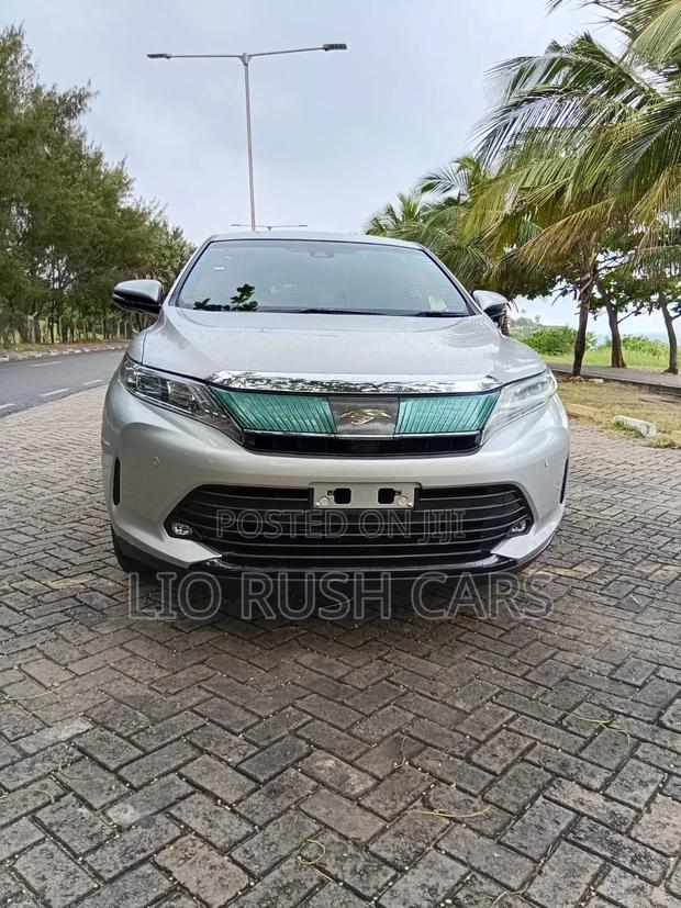 Toyota Harrier 2020 Silver