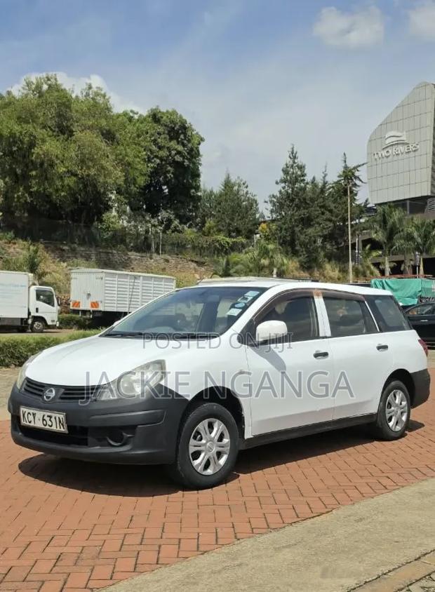Nissan Advan 2013 White