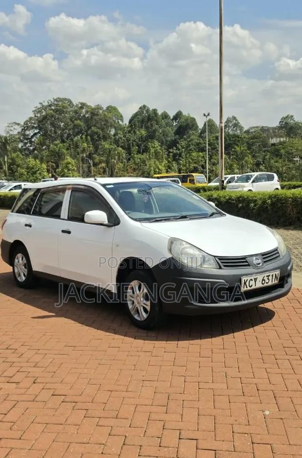Nissan Advan 2013 White