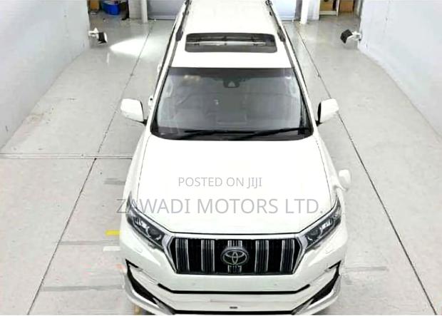 Toyota Land Cruiser Prado 2.7 2019 Pearl