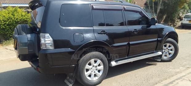 Mitsubishi Pajero 2018 Black