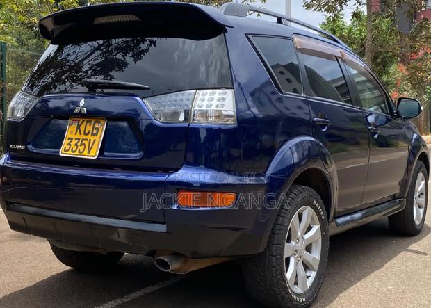 Mitsubishi Outlander 2009 Blue