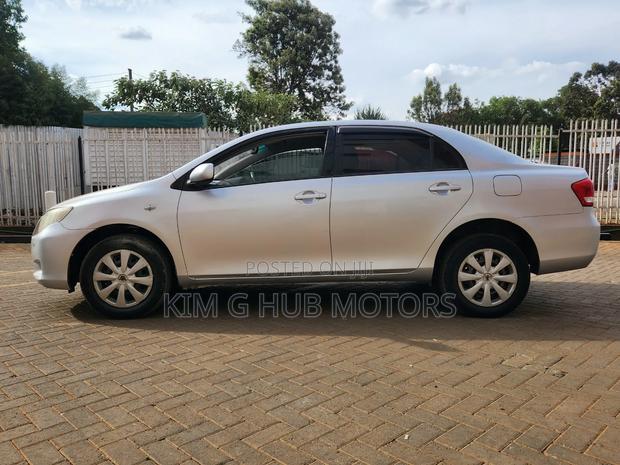 Toyota Axio 2011 Silver