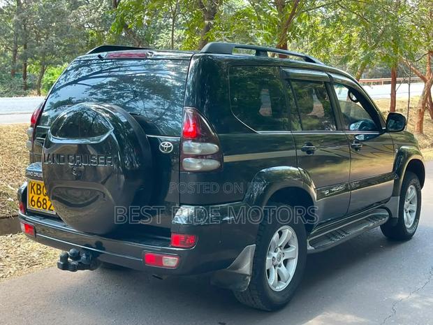 Toyota Land Cruiser Prado 3.0 D-4D 5dr 2005 Black