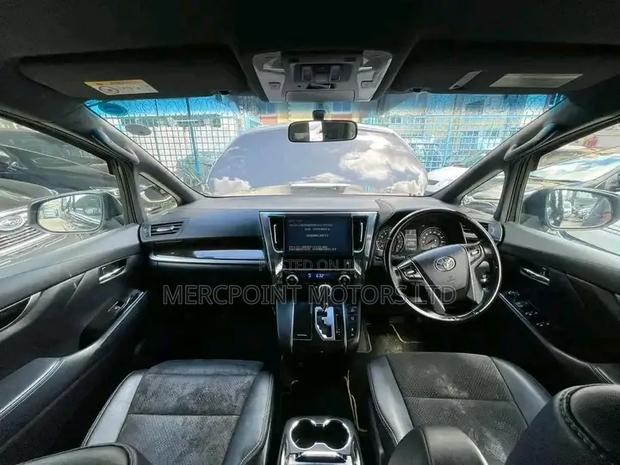 Toyota Vellfire 2019 Matt Black