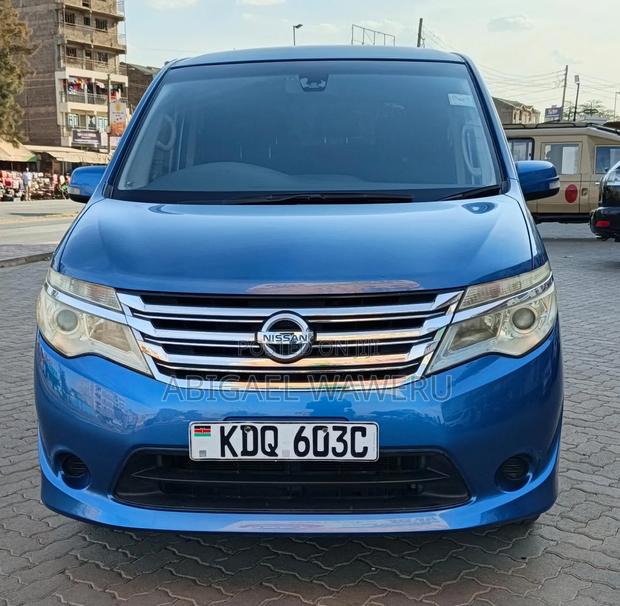 Nissan Serena 2017 Blue