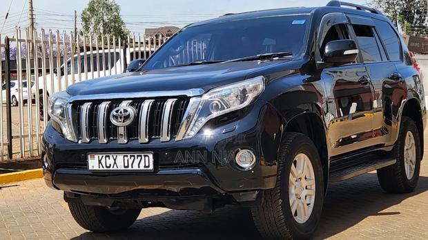 Toyota Land Cruiser 2012 Black