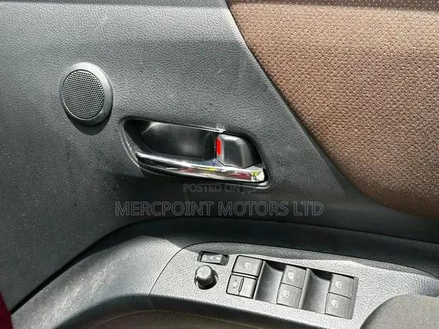 Toyota Sienta 2020 Red