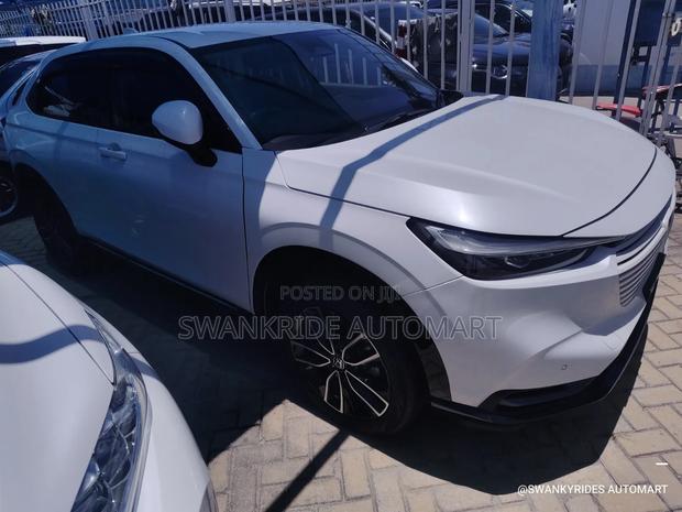 Honda Vezel 1.5 Hybrid 2WD 2021 White