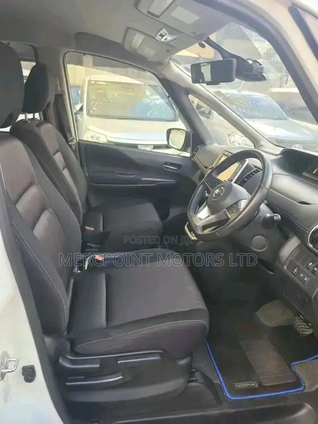 Nissan Serena 2019 White