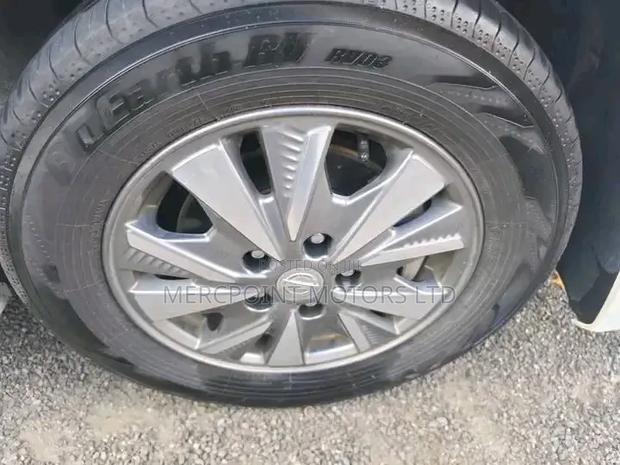 Nissan Serena 2019 White