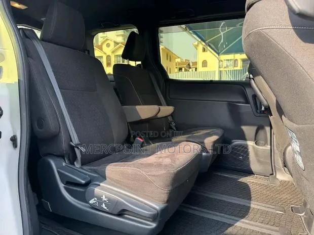 Toyota Voxy 2019 White
