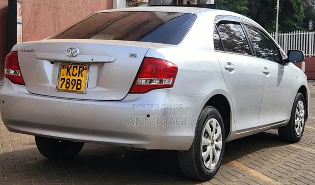 Toyota Axio 2011 Silver
