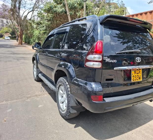 Toyota Land Cruiser Prado 2008 Black