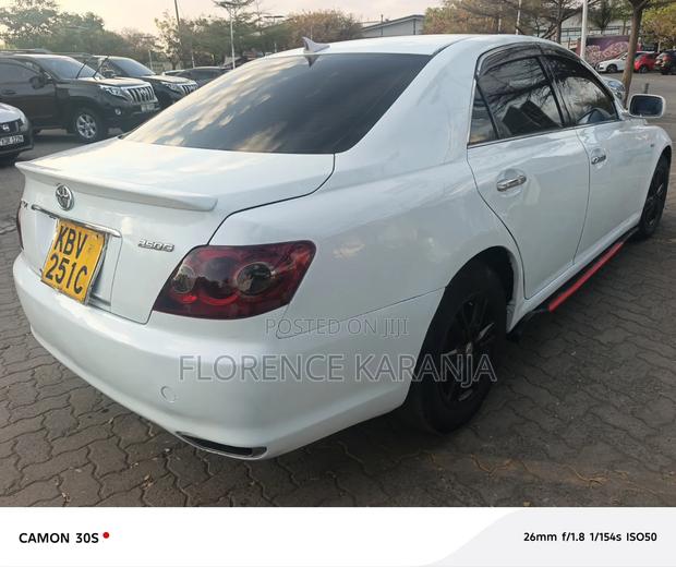 Toyota Mark X 2006 Off white