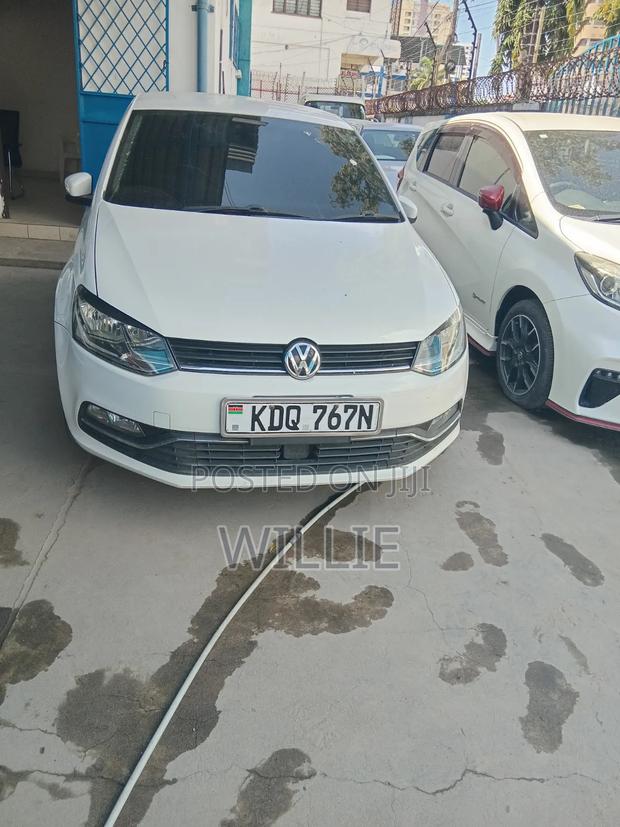 Volkswagen Polo 2017 White