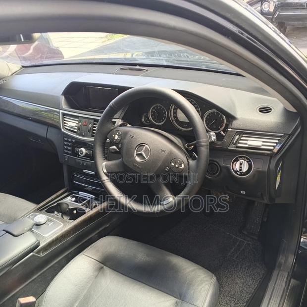 Mercedes-Benz E300 2011 Black