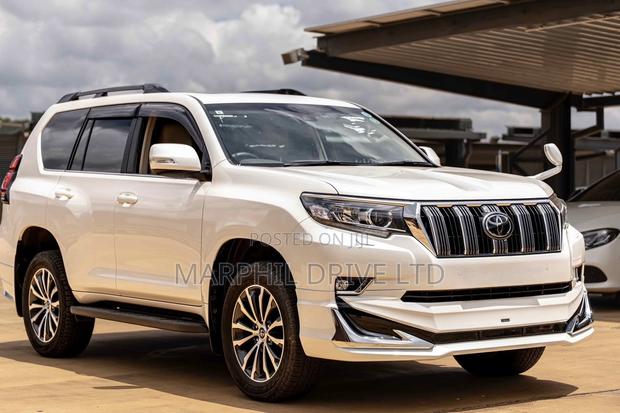 Toyota Land Cruiser Prado 2.8 2021 White