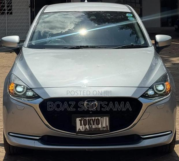 Mazda Demio 2019 Silver
