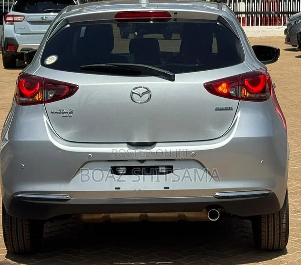 Mazda Demio 2019 Silver