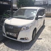 Toyota Esquire 2014 White for sale