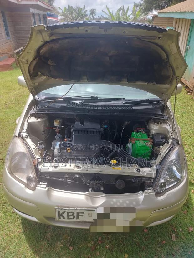 Toyota Vitz 2003 Gray