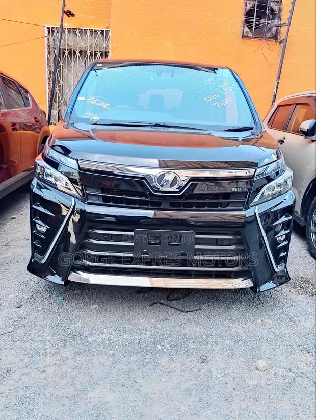 Toyota Voxy V 2WD 8-Seater 2019 Black
