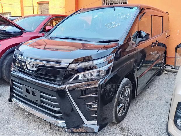 Toyota Voxy V 2WD 8-Seater 2019 Black
