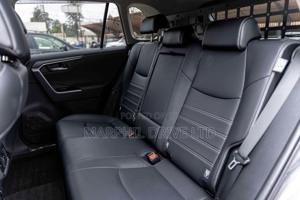 Toyota RAV4 2019 Gray