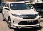 Toyota Harrier 2019 White for sale