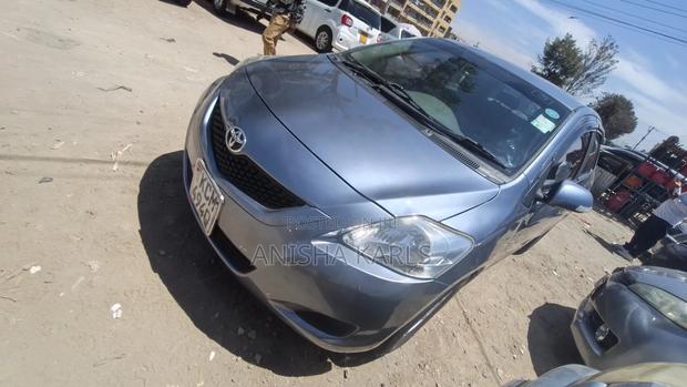 Toyota Belta 2010 Blue