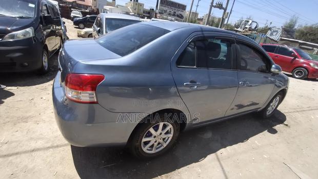 Toyota Belta 2010 Blue