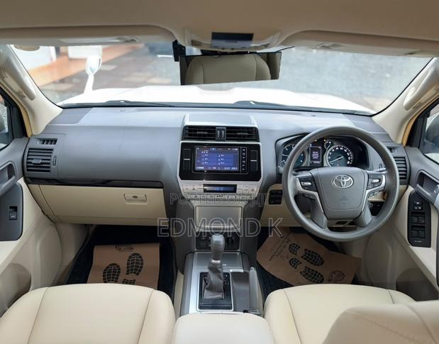 Toyota Land Cruiser Prado 2019 White