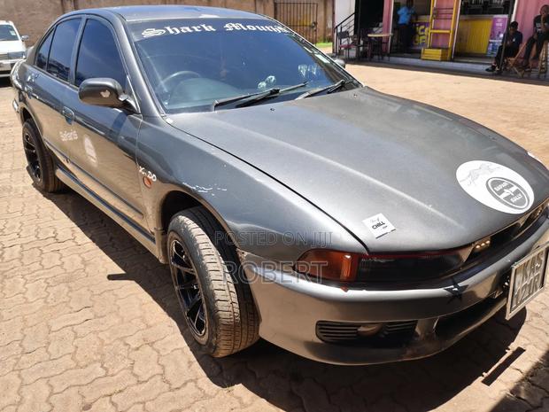 Mitsubishi Galant 2000 Silver